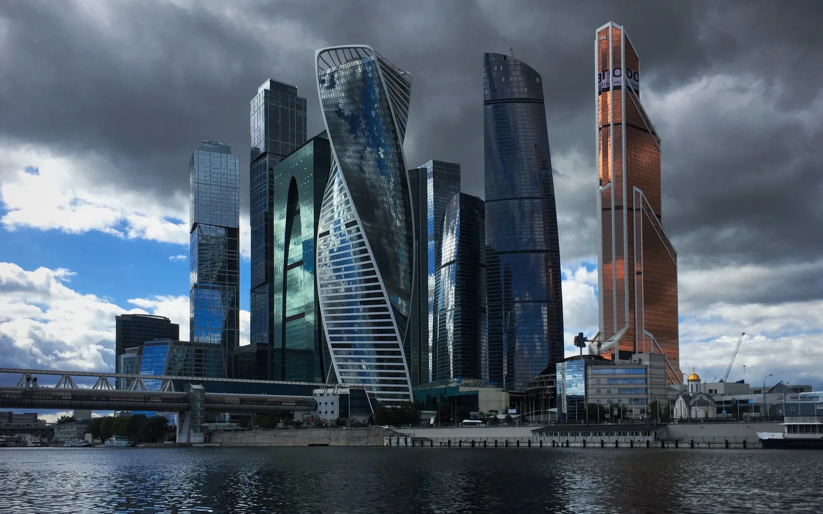 Москва-Сити с воды